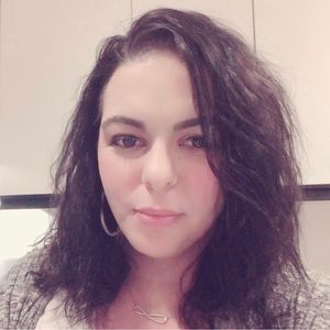 Meet your Posher, Valantina